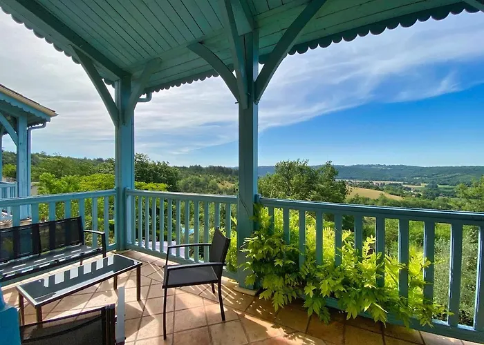 Maison Olea 4* ル・ビュグ